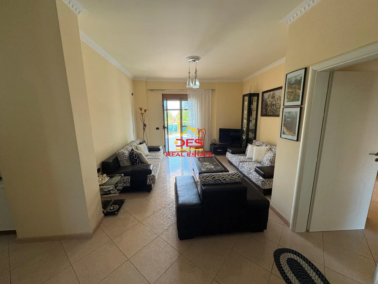 Jepet me qira apartament 2+1+2 pranë portit ,vlorë