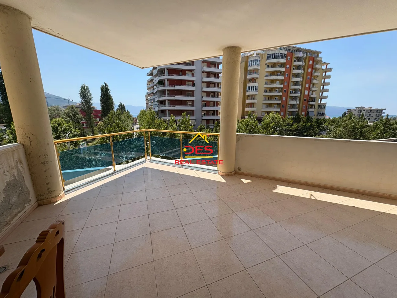 Jepet me qira apartament 2+1+2 pranë portit ,vlorë