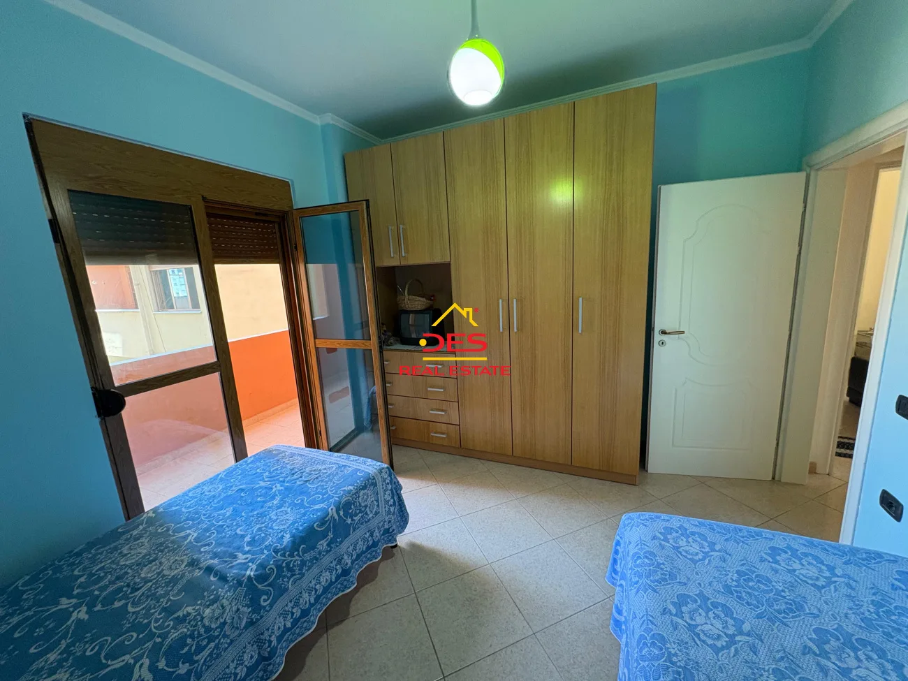 Jepet me qira apartament 2+1+2 pranë portit ,vlorë