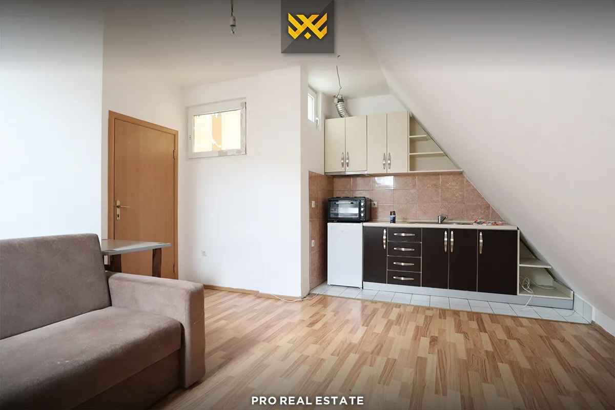 Banesë 55m² për #SHITJE në Emshir.