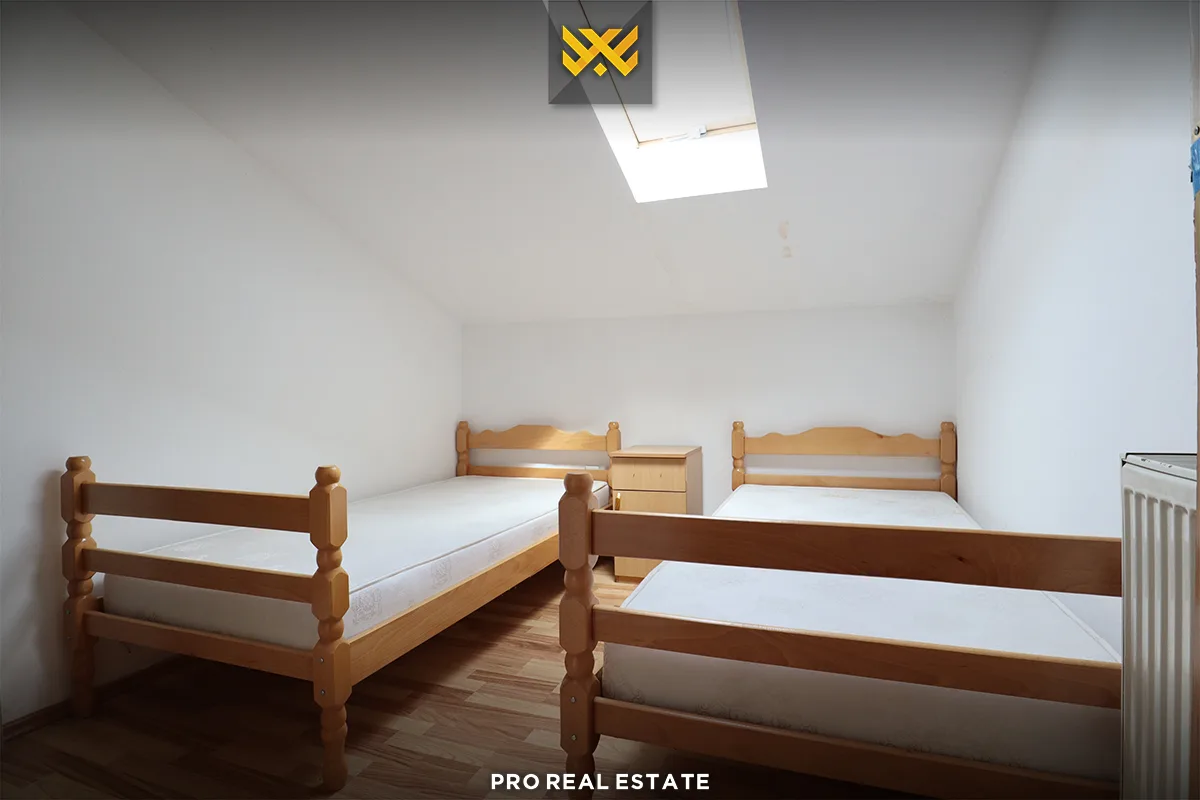 Banesë 55m² për #SHITJE në Emshir.