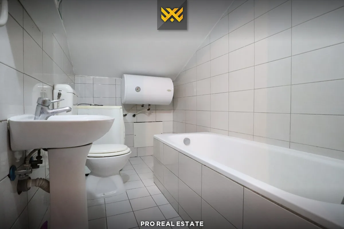 Banesë 55m² për #SHITJE në Emshir.
