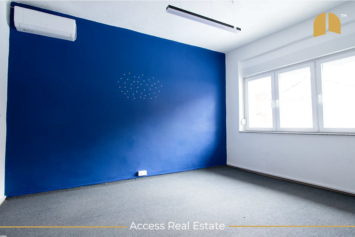 Lokal me QIRA – 136m² (me mundësi ndarje) – Pejton
