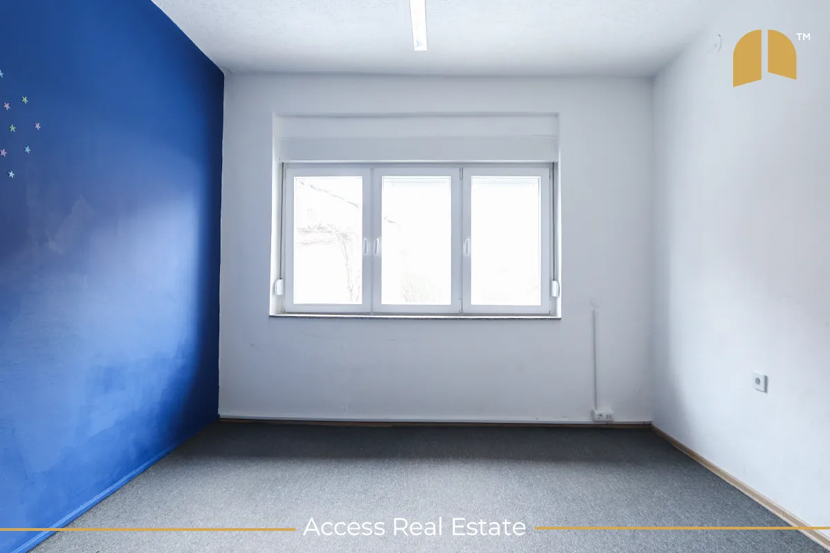 Lokal me QIRA – 136m² (me mundësi ndarje) – Pejton