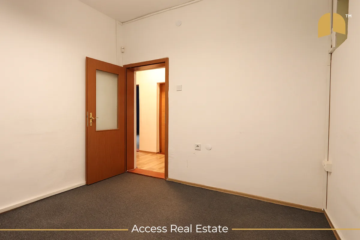 Lokal me QIRA – 136m² (me mundësi ndarje) – Pejton