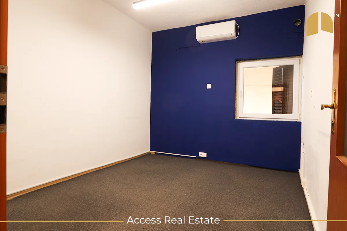 Lokal me QIRA – 136m² (me mundësi ndarje) – Pejton