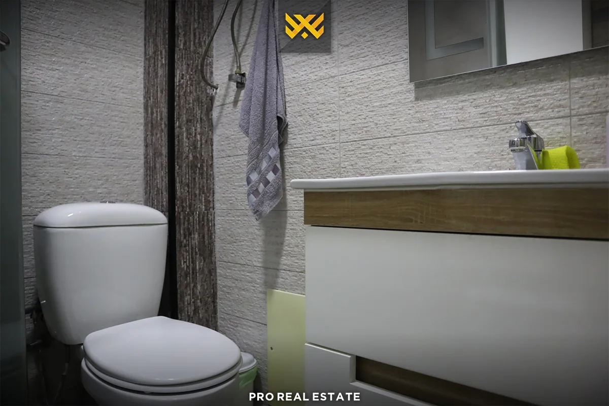 Shtëpi 296m² për #SHITJE në Uglarë