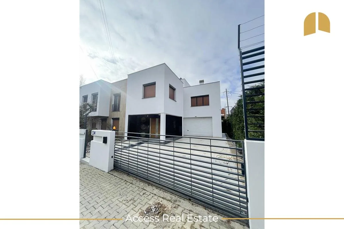 Shtëpi me QIRA – 5 dhoma gjumi + garazh – Gërmi